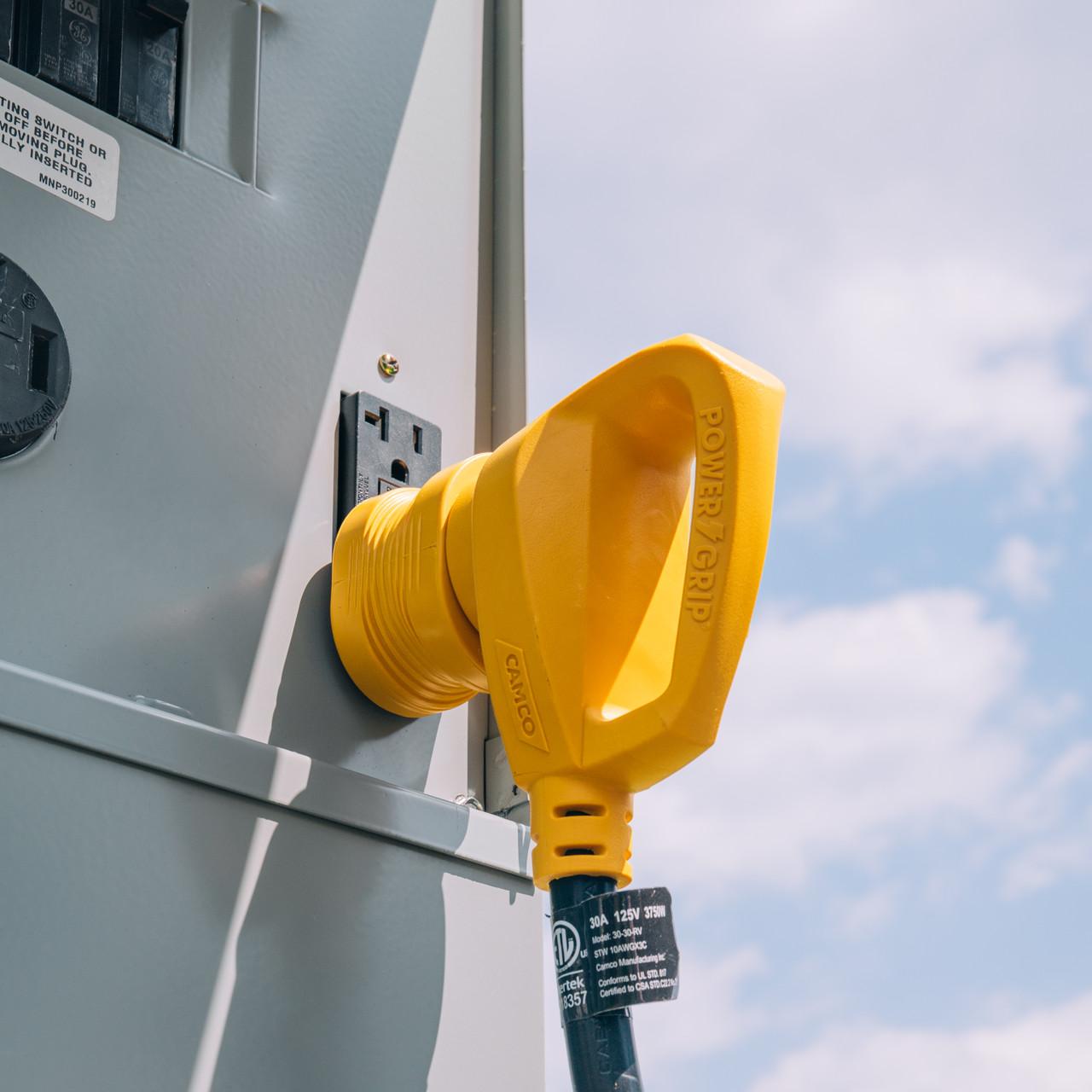 Camco Power Grip 15AM/30AF Adapter, 125V/1875W, cETL